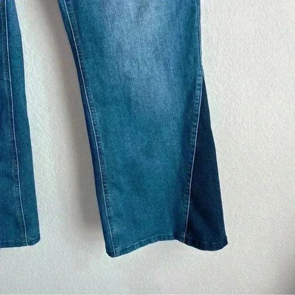 Lane Bryant Two Tone Flare Mid-rise Jeans Size 16 - Picture 3 of 9